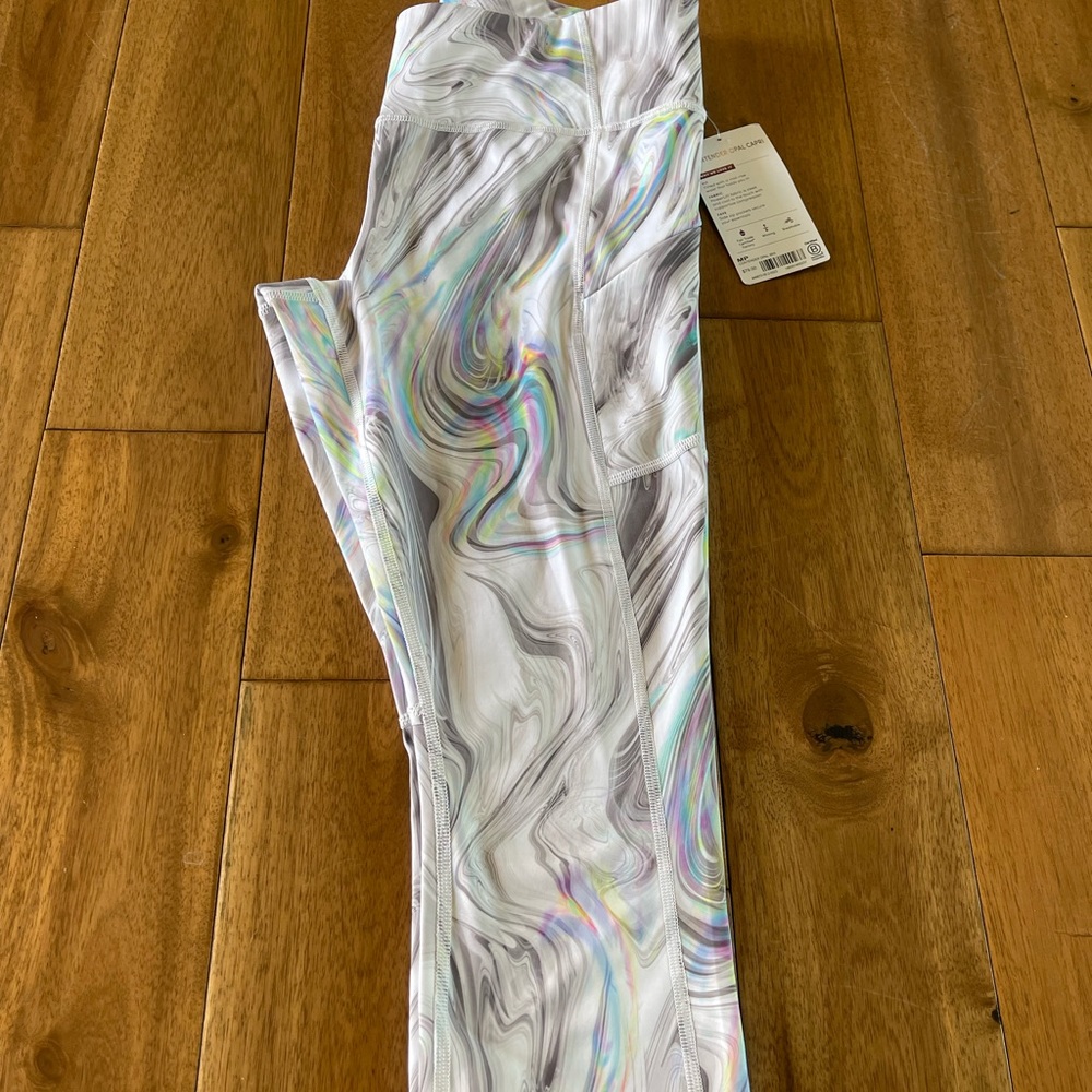 NWT Athleta Capri